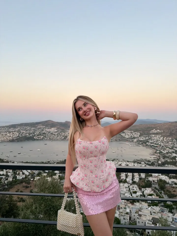 Özge – Trabzon Merkez escort fotoğraf 3
